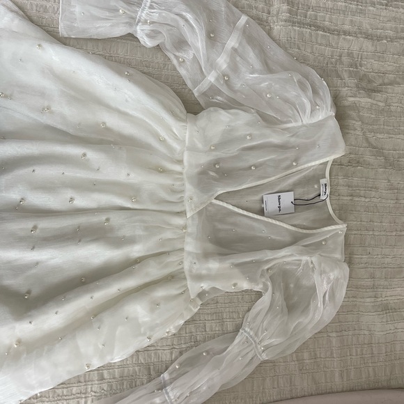 NWT Dress with pearl detail - Picture 3 of 3